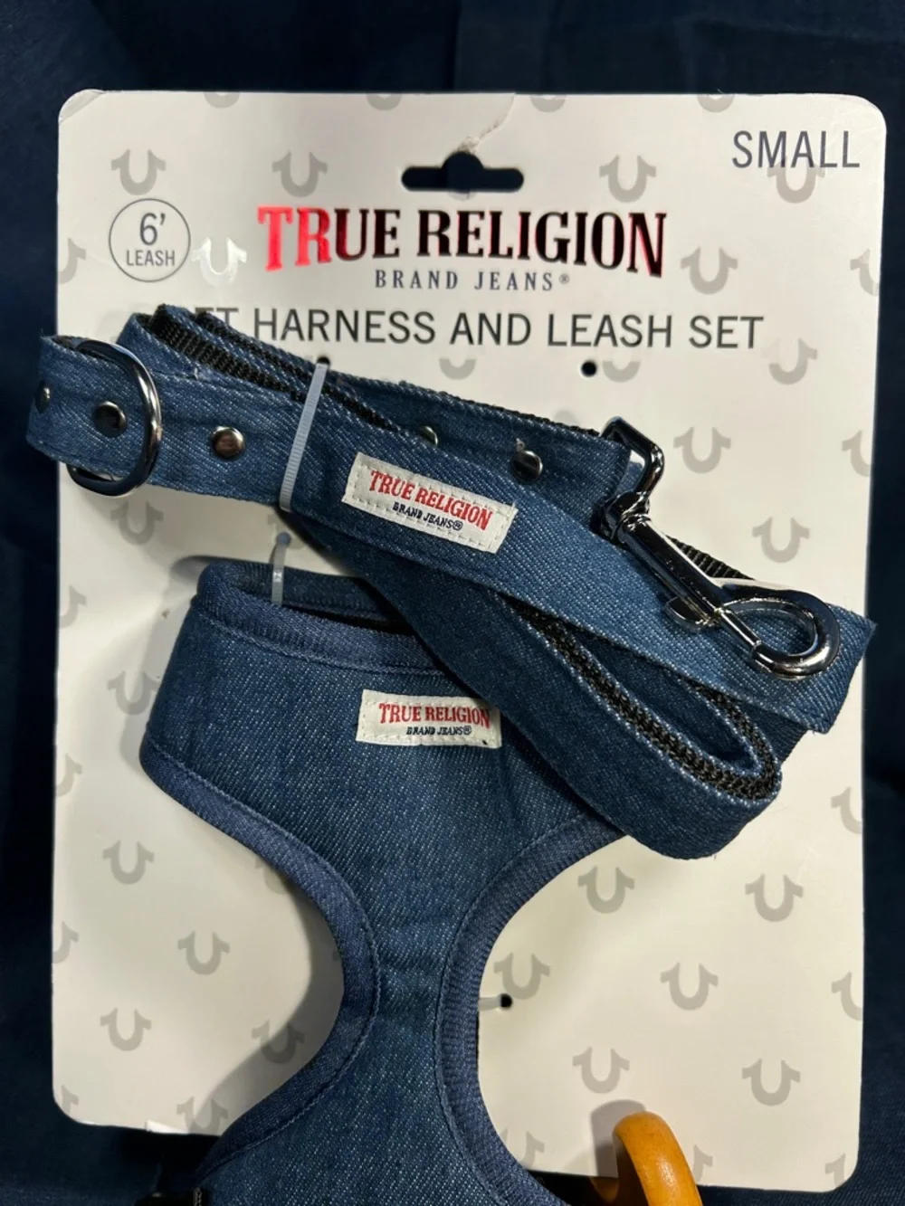 NWT True Religion harness and leash set
